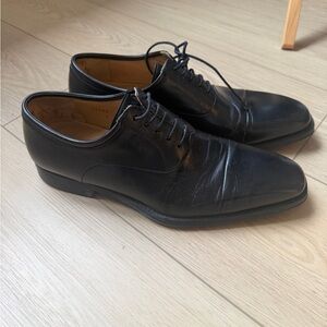 Magnanni Black Leather Oxfords